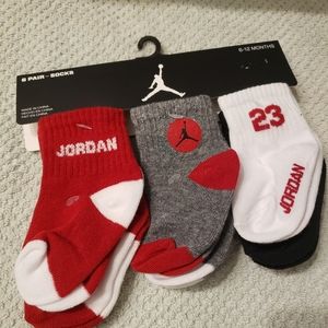 6 pairs Jordan socks
